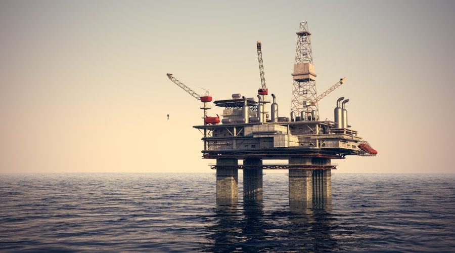 Read more about the article Petróleo sobe 2,44% e 3% com agravamento da crise no Irão e ataques na Rússia