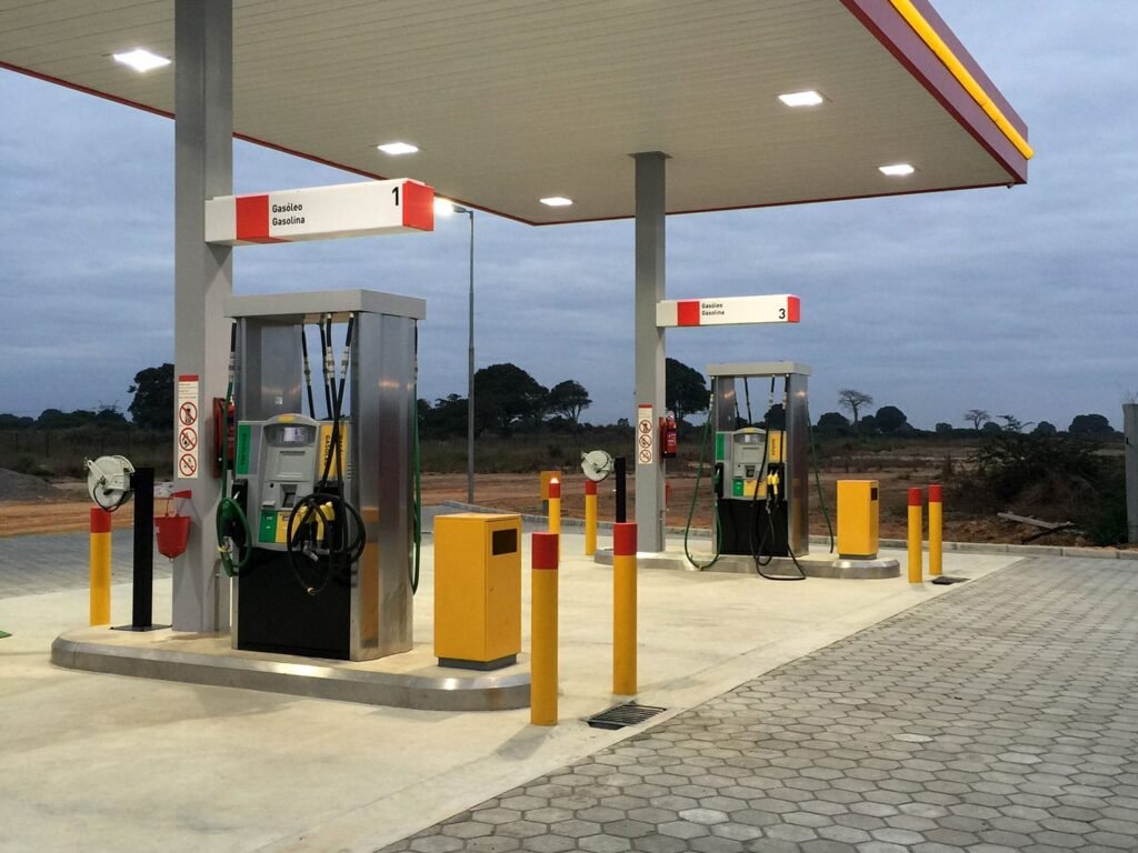 Read more about the article Executivo angolano poupa 900 mil milhões de kwanzas com retirada gradual dos subsídios aos combustíveis