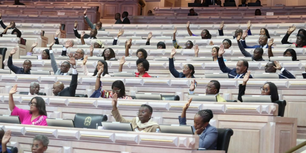 Read more about the article Orçamento da Assembleia Nacional para 2026 é fixado em 57,8 mil milhões Kz