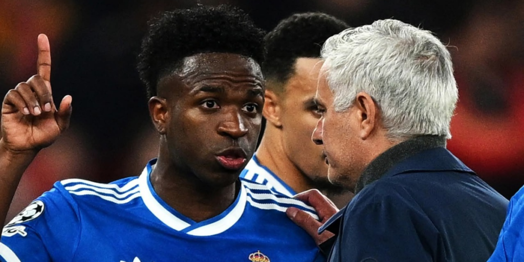 Read more about the article Benfica x Real Madrid interrompido devido a queixa de racismo de Vinicius Jr.