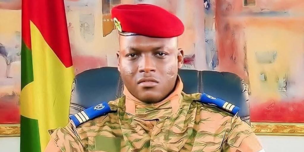 Read more about the article Burkina Faso aprova lei que extingue partidos políticos